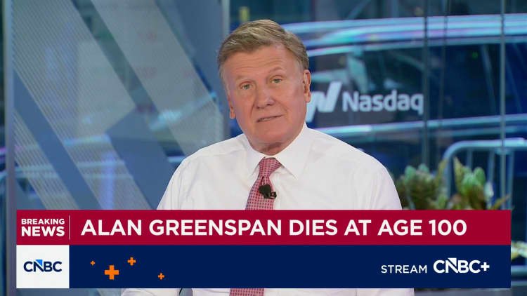 Alan Greenspan, former chairman of the Fed, dies at age 100